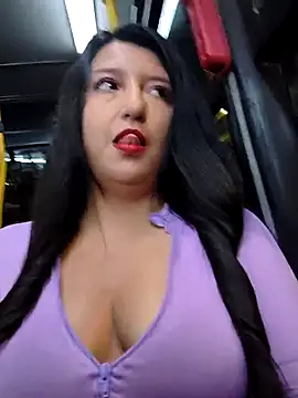 Snapshot of Melyy_Edii chatting on April 24, 2026, 12:13 am Melyy Edii online show from April 24, 2026, 12:13 am