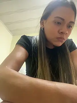 Yessica 832 online show from February 15, 2025, 8:01 pm