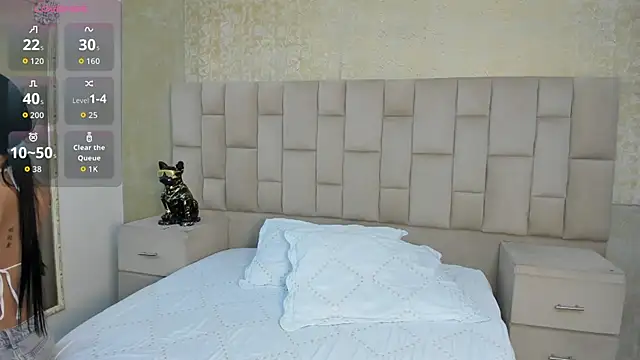 Snapshot of BellaaStorm chatting on November 17, 2025, 8:58 pm BellaaStorm online show from November 17, 2025, 8:58 pm