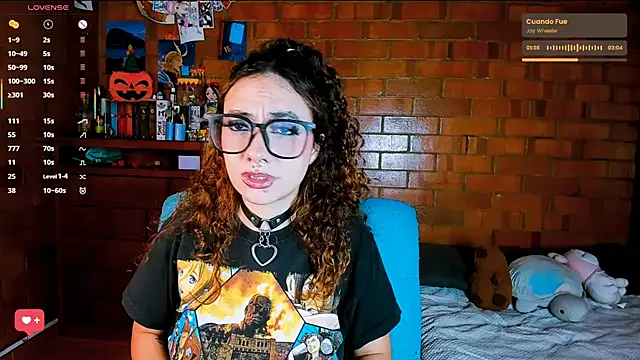 Annycolin  online show from November 12, 2025, 4:13 am