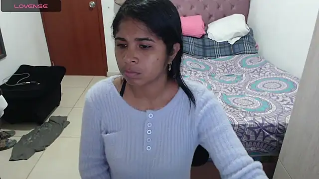 july-feria online show from March 19, 2025, 9:16 pm