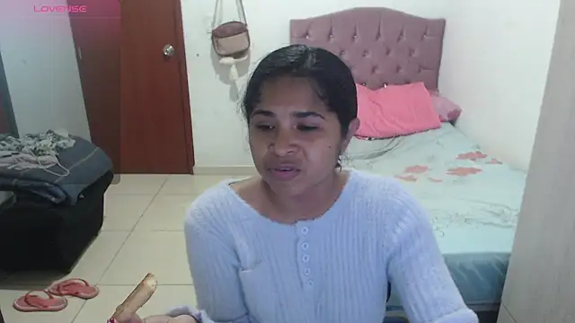 july-feria online show from November 24, 2025, 10:31 pm