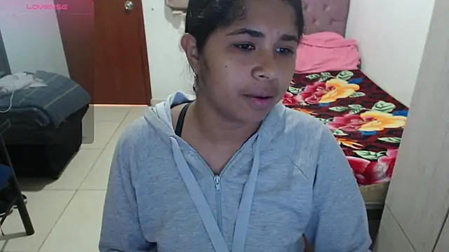 Snapshot of july-feria chatting on December 5, 2025, 3:41 pm july-feria online show from December 5, 2025, 3:41 pm