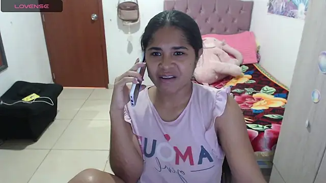 Snapshot of july-feria chatting on December 22, 2025, 3:53 pm july-feria online show from December 22, 2025, 3:53 pm