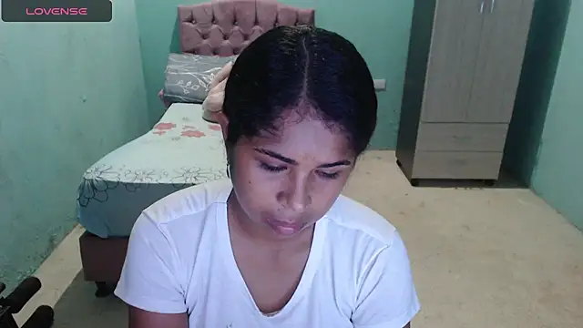 Snapshot of july-feria chatting on February 12, 2026, 2:56 pm july-feria online show from February 12, 2026, 2:56 pm