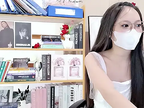 Snapshot of Lush-Office chatting on February 7, 2026, 2:48 am Lush-Office online show from February 7, 2026, 2:48 am