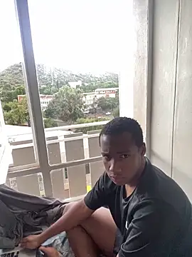 snotLoud online show from March 10, 2025, 3:52 pm