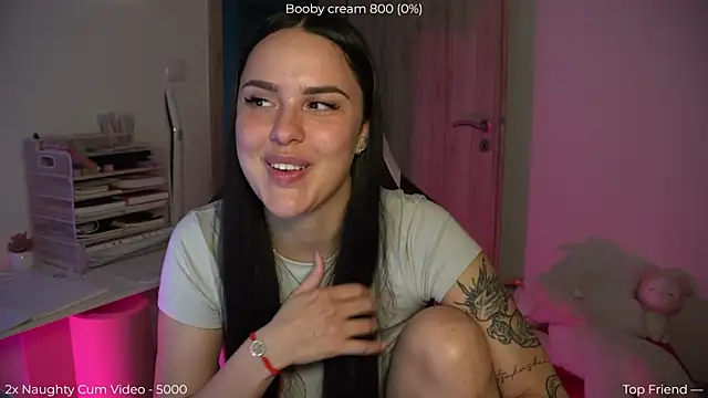 NaomiiMoon online show from May 24, 2026, 6:24 pm