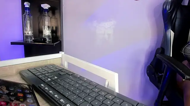 Snapshot of BrigitteRoy_ chatting on May 30, 2026, 3:03 am BrigitteRoy online show from May 30, 2026, 3:03 am