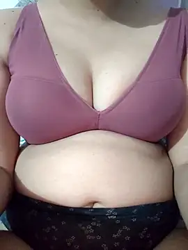 Snapshot of nikkibenza chatting on April 9, 2026, 6:35 pm nikkibenza online show from April 9, 2026, 6:35 pm