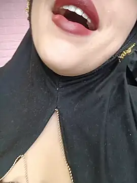 zahra Jalid online show from November 28, 2025, 11:40 pm