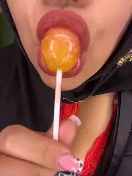 zahra Jalid online show from February 22, 2026, 1:29 am