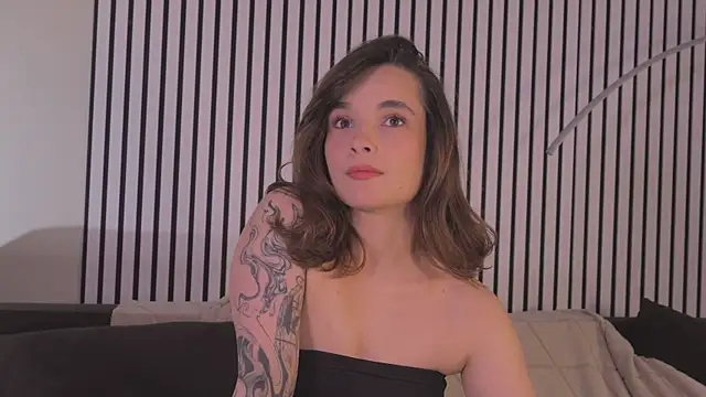 Bella Alita online show from April 21, 2026, 8:12 pm