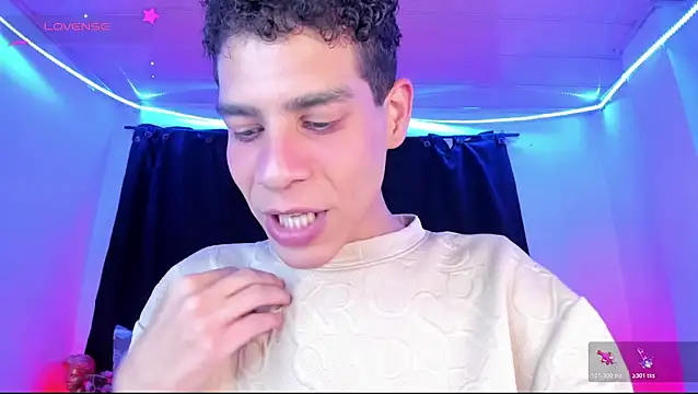 Snapshot of Ethan_Boyy chatting on April 21, 2026, 6:23 pm Ethan Boyy online show from April 21, 2026, 6:23 pm