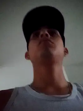 Latinos 2001 online show from January 25, 2025, 12:05 pm