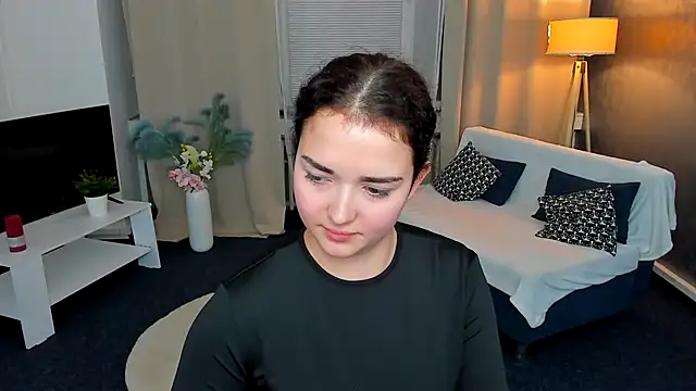 Snapshot of AmeliaLoveee chatting on January 19, 2025, 5:49 pm AmeliaLoveee online show from January 19, 2025, 5:49 pm