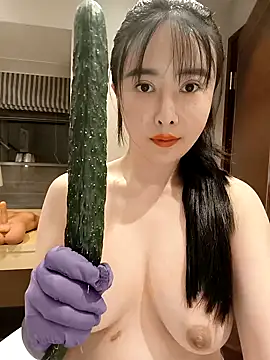 lilandi0521 online show from March 11, 2025, 5:35 pm