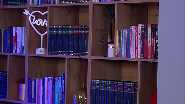 SarahPeach8 online show from December 4, 2025, 9:51 am