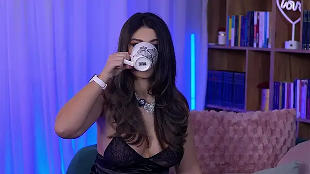 SarahPeach8 online show from January 8, 2026, 4:15 am