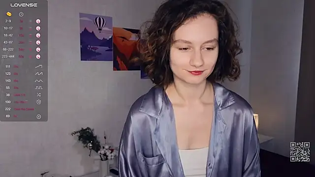 Leya Curly online show from March 9, 2025, 9:46 am