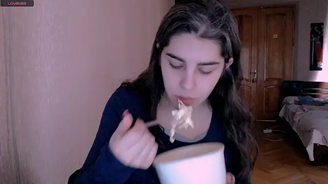  Roselina  online show from February 8, 2025, 7:15 am