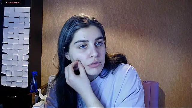  Roselina  online show from February 2, 2026, 1:21 pm