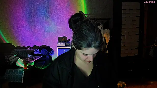  Roselina  online show from April 20, 2026, 7:26 pm