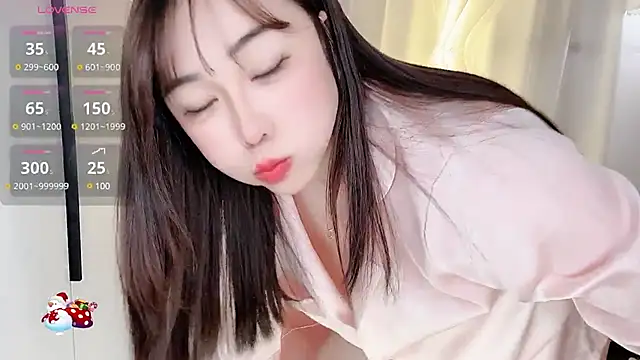 Snapshot of Alano-01 chatting on February 25, 2025, 12:45 pm Alano-01 online show from February 25, 2025, 12:45 pm