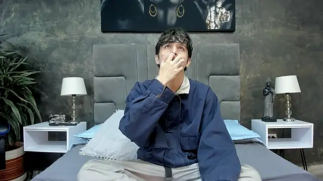 bruce hans online show from October 19, 2025, 11:44 am