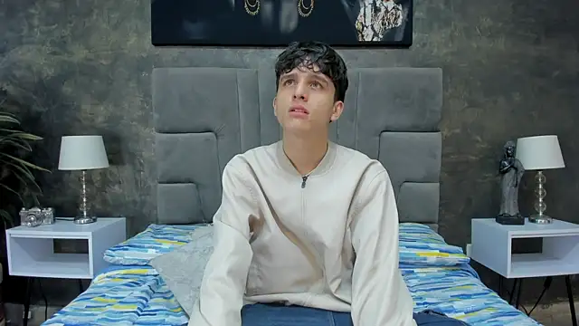 bruce hans online show from April 7, 2026, 11:43 am