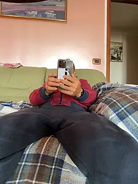 Snapshot of sempreilmio2 chatting on November 10, 2025, 9:08 am sempreilmio2 online show from November 10, 2025, 9:08 am