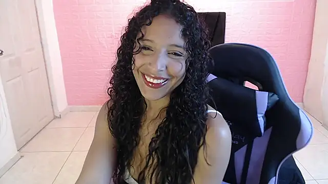 Snapshot of DULCE1609 chatting on December 17, 2025, 8:15 pm DULCE1609 online show from December 17, 2025, 8:15 pm