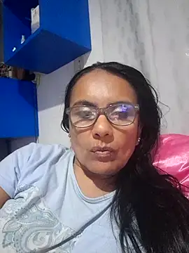 Snapshot of raquell_moore chatting on October 26, 2025, 2:50 am raquell moore online show from October 26, 2025, 2:50 am