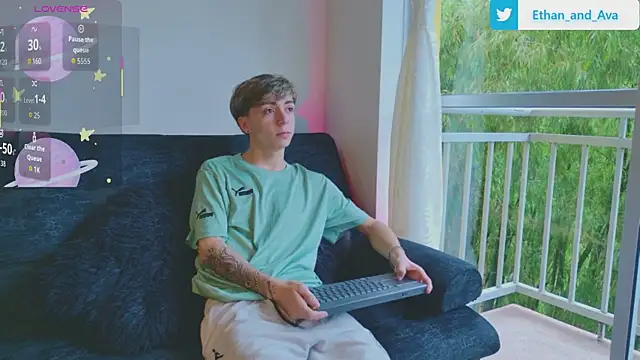 ethan and ava online show from October 26, 2025, 1:06 pm