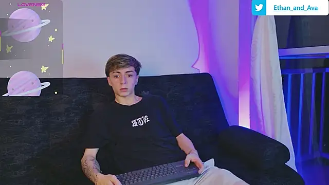 ethan and ava online show from November 8, 2025, 2:12 am