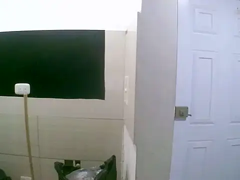 VittoriaTaylor online show from November 26, 2025, 12:11 am