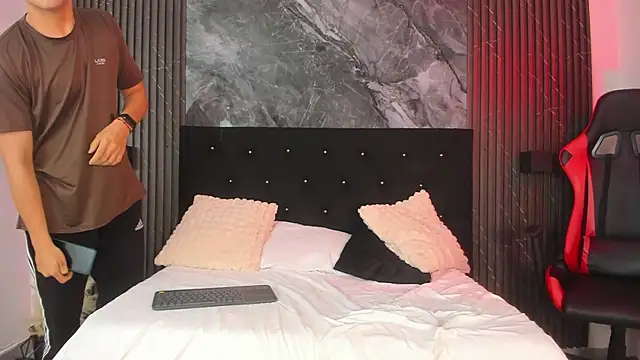 vanilla hot online show from January 27, 2025, 1:19 pm