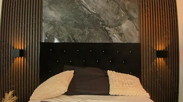 vanilla hot online show from February 8, 2025, 1:11 pm