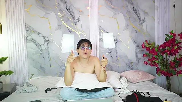 vanilla hot online show from September 9, 2025, 8:30 pm