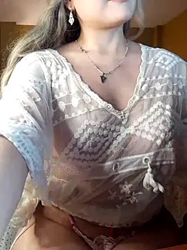 Snapshot of monicavictoria1301 chatting on November 17, 2025, 11:21 pm monicavictoria1301 online show from November 17, 2025, 11:21 pm