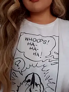 Snapshot of monicavictoria1301 chatting on November 21, 2025, 7:45 pm monicavictoria1301 online show from November 21, 2025, 7:45 pm