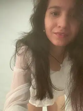 Bella still online show from March 12, 2025, 11:53 am