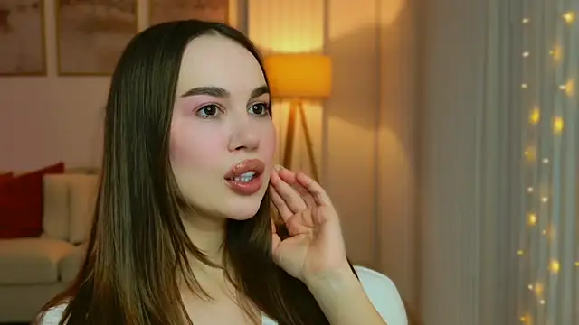 GoddessRoxana online show from December 16, 2025, 1:49 pm