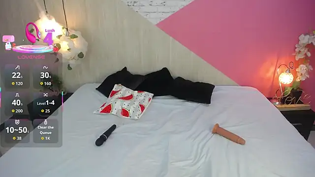 miss honey01 online show from November 19, 2025, 11:27 pm