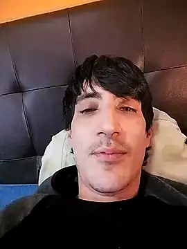 Snapshot of moutt99 chatting on January 22, 2025, 9:35 am moutt99 online show from January 22, 2025, 9:35 am