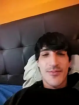 Snapshot of moutt99 chatting on January 22, 2025, 2:03 pm moutt99 online show from January 22, 2025, 2:03 pm