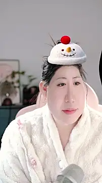 Dou-Dou-er online show from November 5, 2025, 1:22 pm