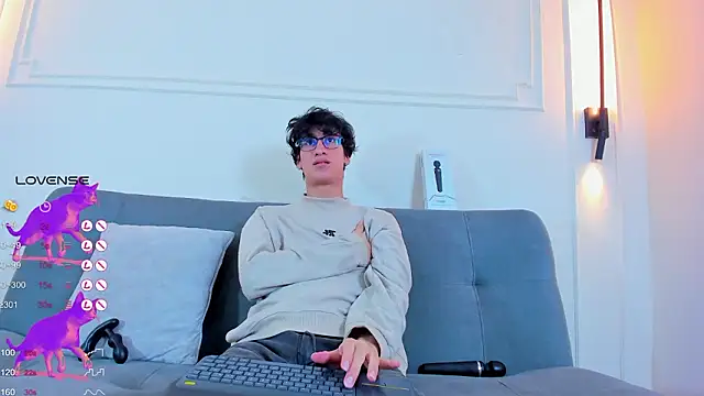 Snapshot of Cum_hunters chatting on February 5, 2026, 3:11 am Cum hunters online show from February 5, 2026, 3:11 am