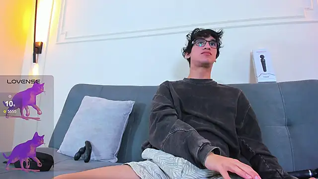 Snapshot of Cum_hunters chatting on February 8, 2026, 3:21 am Cum hunters online show from February 8, 2026, 3:21 am