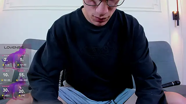 Snapshot of Cum_hunters chatting on February 11, 2026, 3:33 am Cum hunters online show from February 11, 2026, 3:33 am